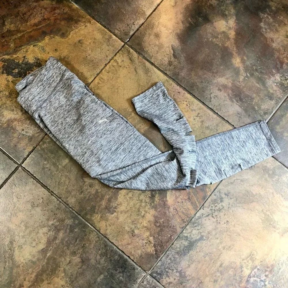 Puma Women Gray Leggings with Side Cutouts Size L